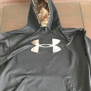Under Armour Camo hooded sweatshirt